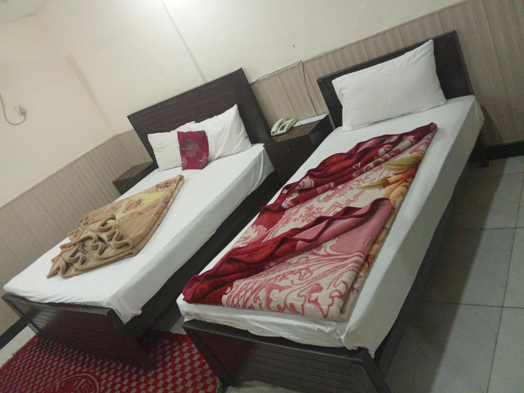 Hotel Khursheed Palace Равалпинди Экстерьер фото